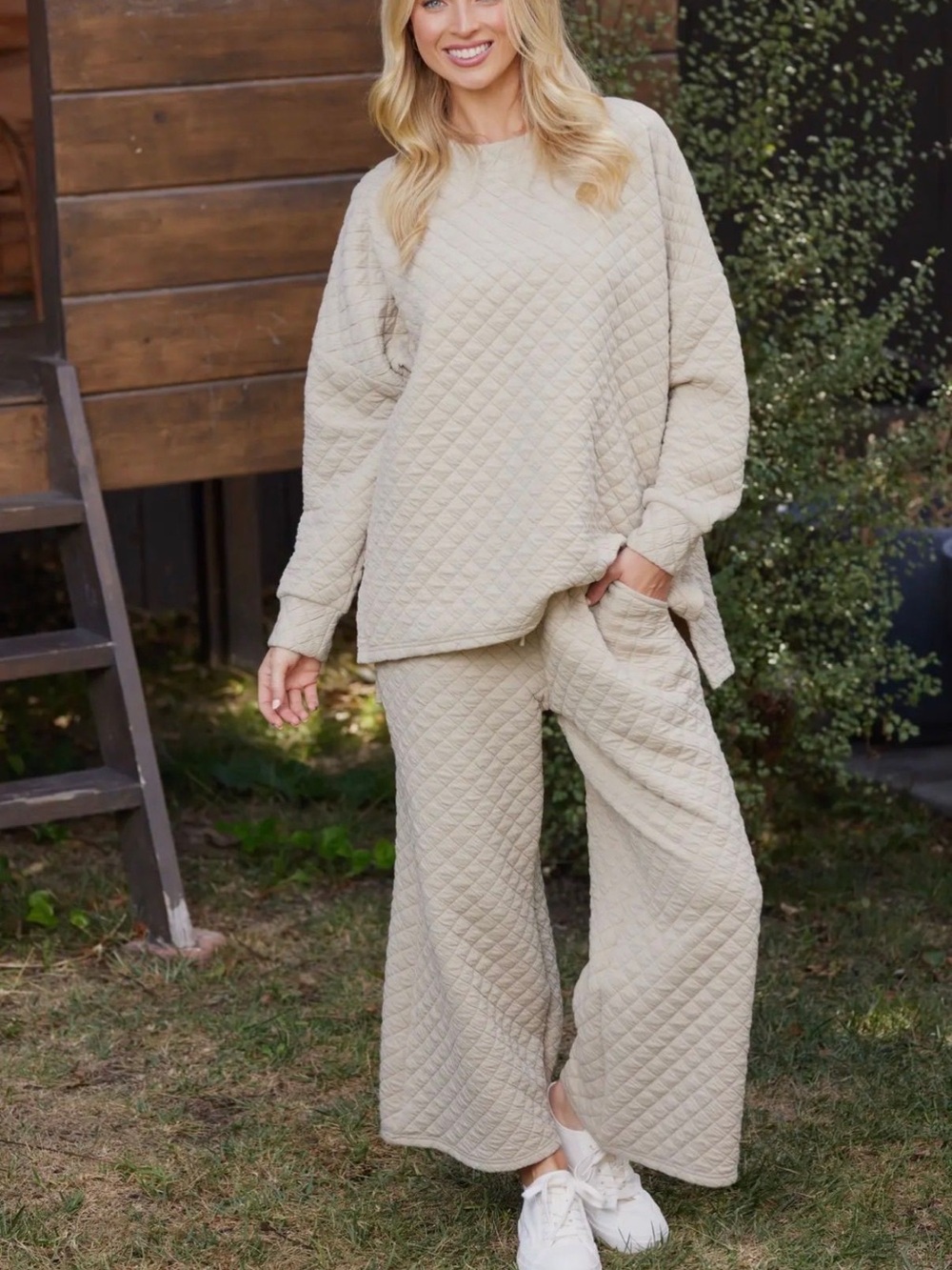 Quilted 2-Piece Women’s Wide-Leg Boutique Loungewear Set in Khaki Tan NWT